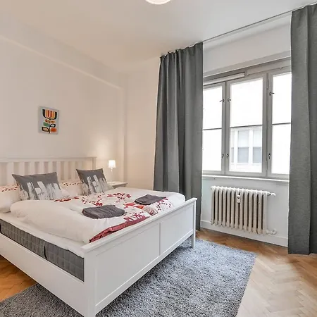 Apartment Guestin 5room Family @ Revolucni Prague